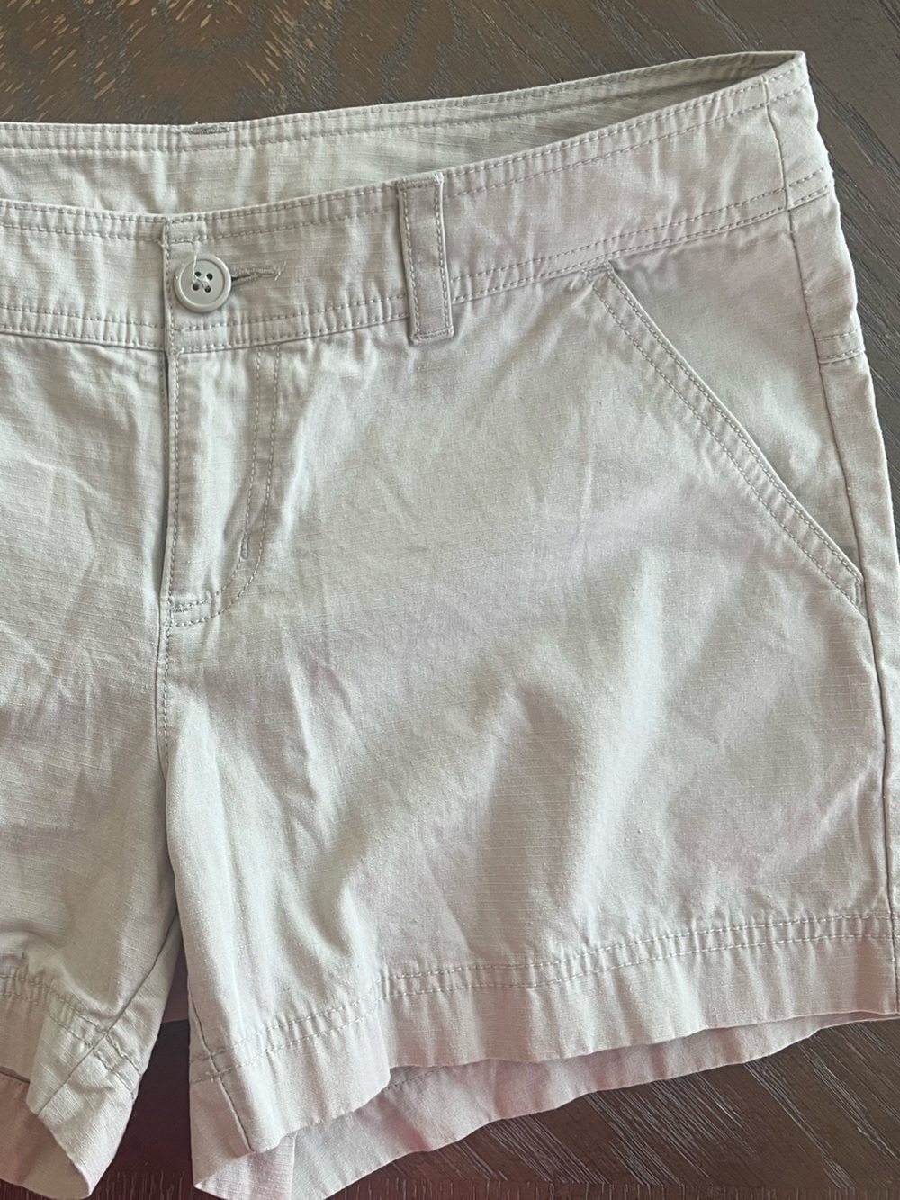 Columbia Light Cream Outdoor Cotton Blend Shorts